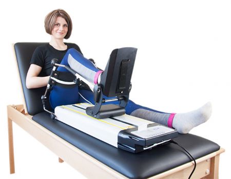 Fisiotek 3000TS — аппарат механотерапии коленного, тазобедренного и голеностопного суставов с картой памяти и режимом «разминка»