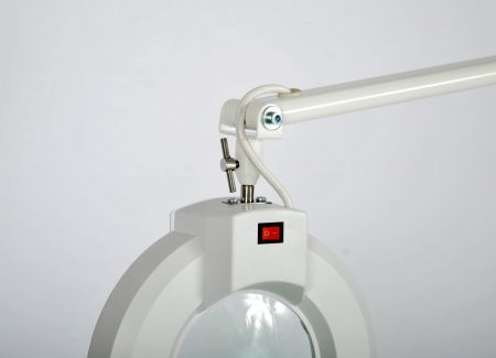 Лампа лупа с кронштейном Med-Mos (СН-2)
